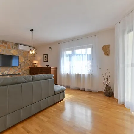 Apartment Kapetan *