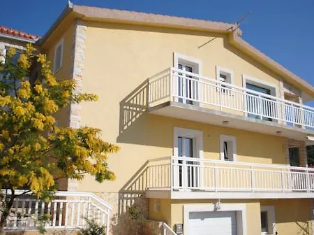 Appartement Kapetan *